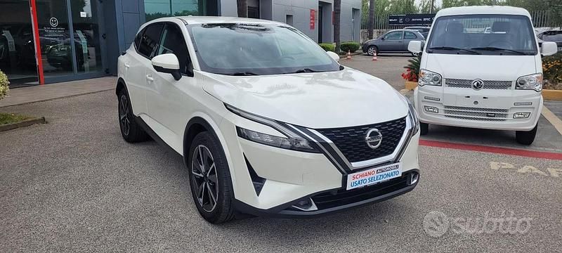 Bianco Usata 2022 Nissan Qashqai Style Edition SUV | 18.500 € (Buon prezzo) - Immagine 1/4
