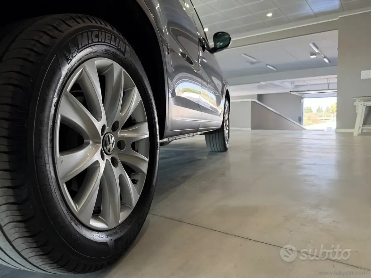 Usata VW Tiguan Sportline 140 CV (102 kW) 2008 Nero SUV