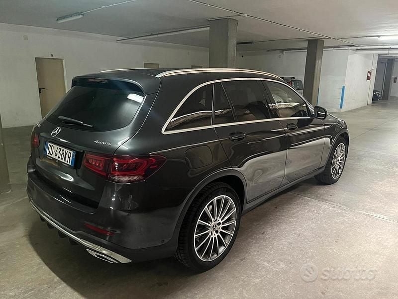 Usata Mercedes GLC220 194 CV (142 kW) 2021 Station wagon