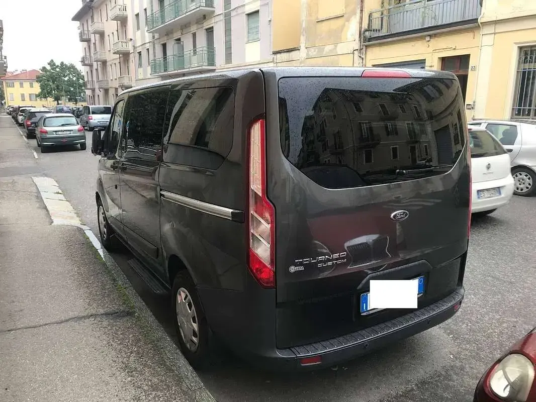 Usata Ford Tourneo Custom Trend 131 CV (96 kW) 2018 Grigio Furgone