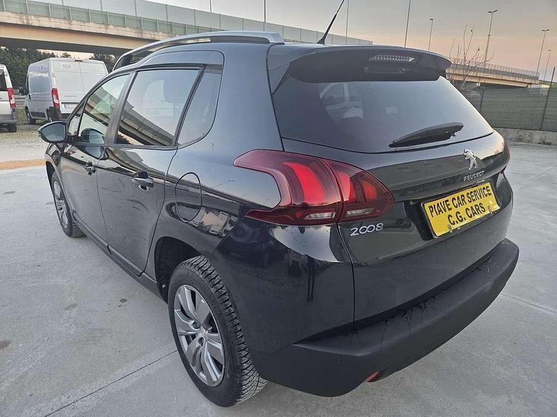 Usata Peugeot 2008 Access 75 CV (55 kW) 2017 Grigio SUV