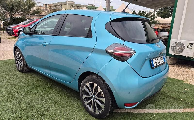 Usata Renault Zoe Intens 50 kW (69 CV) 2020 Blu Utilitaria