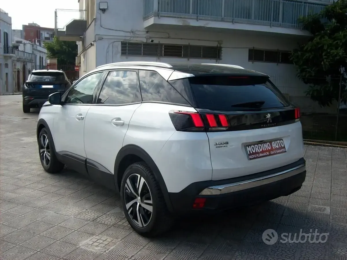Usata Peugeot 3008 Allure 131 CV (96 kW) 2020 Bianco SUV