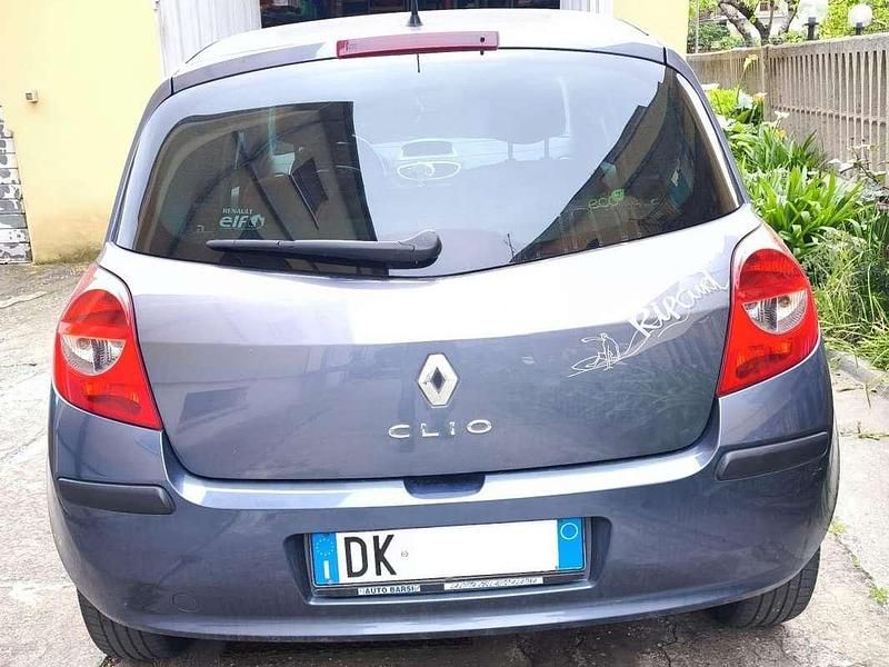 Usata Renault Clio II Rip Curl 101 CV (74 kW) 2008 Grigio Berlina