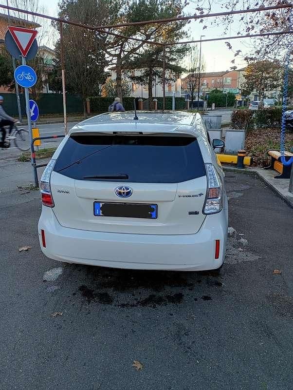 Usata Toyota Prius+ Active 99 CV (72 kW) 2013 Bianco Monovolume