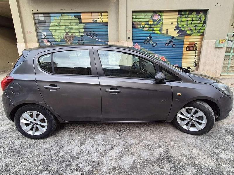 Usata Opel Corsa 90 CV (66 kW) 2015 Berlina