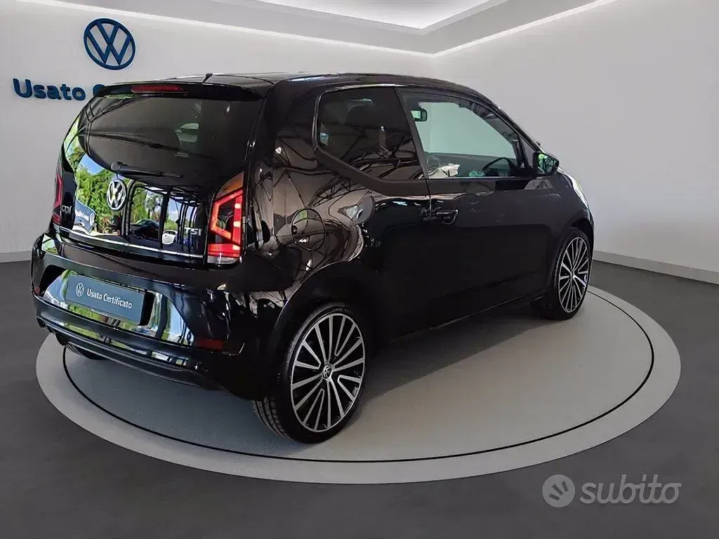 Usata VW up! Highline 90 CV (66 kW) 2018 Nero Utilitaria