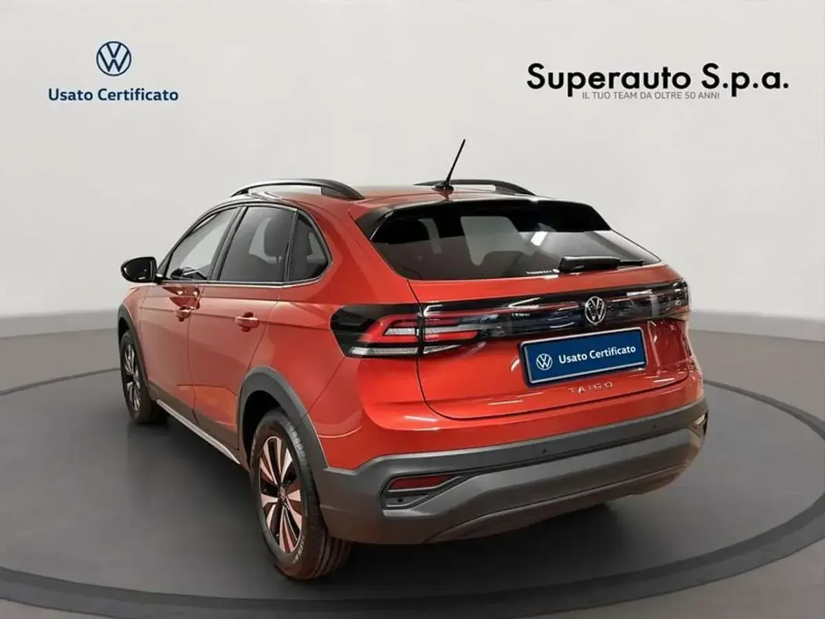 Usata VW Taigo Life 116 CV (85 kW) 2024 Rosso SUV
