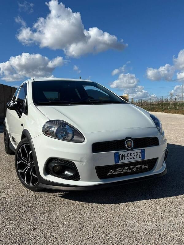 Usata Abarth Grande Punto 155 CV (114 kW) 2008 Bianco Utilitaria