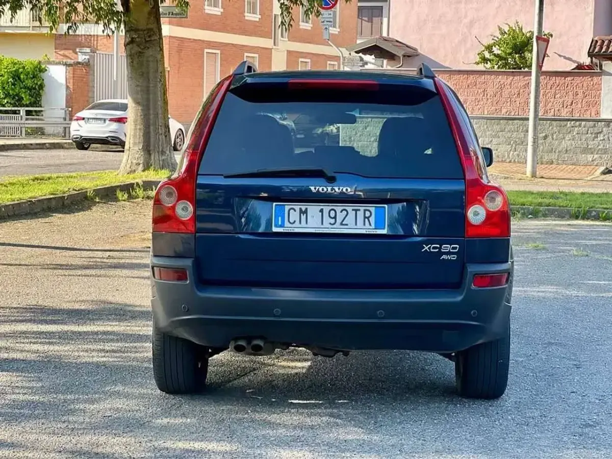 Usata Volvo XC90 163 CV (119 kW) 2004 Blu/azzurro SUV