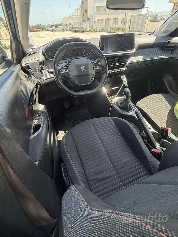 Usata Peugeot 208 75 CV (55 kW) 2020 Utilitaria