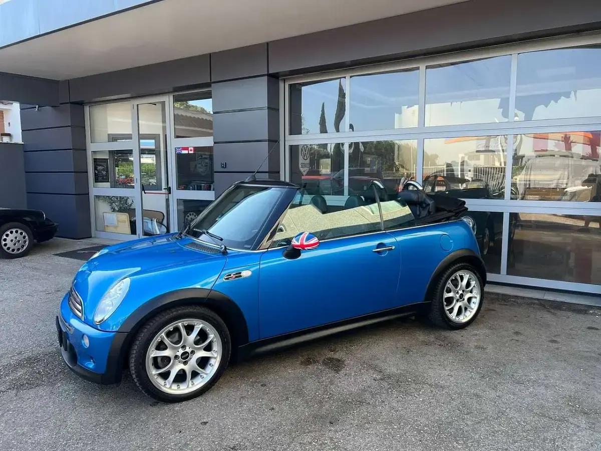 Usata Mini Cooper S Cabriolet 170 CV (125 kW) 2008 Laser blue Cabrio