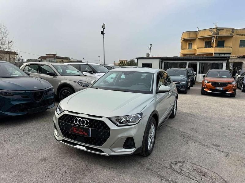 Usata Audi A1 Ambiente 115 CV (84 kW) 2023 Grigio SUV