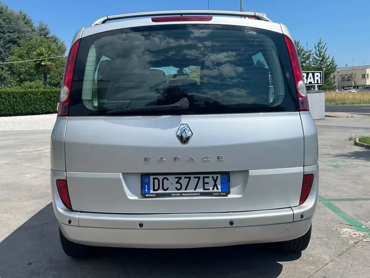 Usata Renault Espace Dynamique 149 CV (109 kW) 2006 Argento Monovolume
