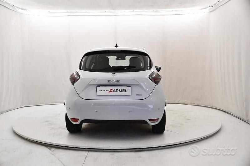 Usata Renault Zoe Zen 100 kW (136 CV) 2020 Bianco ghiaccio Utilitaria