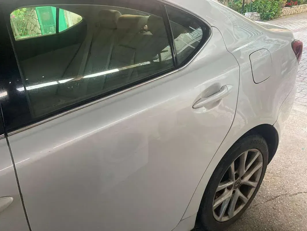 Usata Lexus IS220d Luxury Line 177 CV (130 kW) 2015 Bianco Berlina