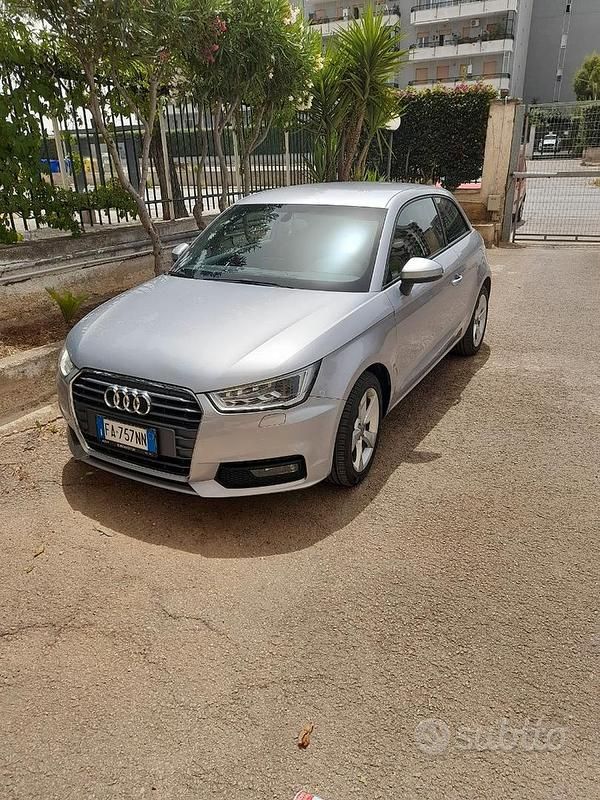 Usata Audi A1 90 CV (66 kW) 2015 Grigio Utilitaria