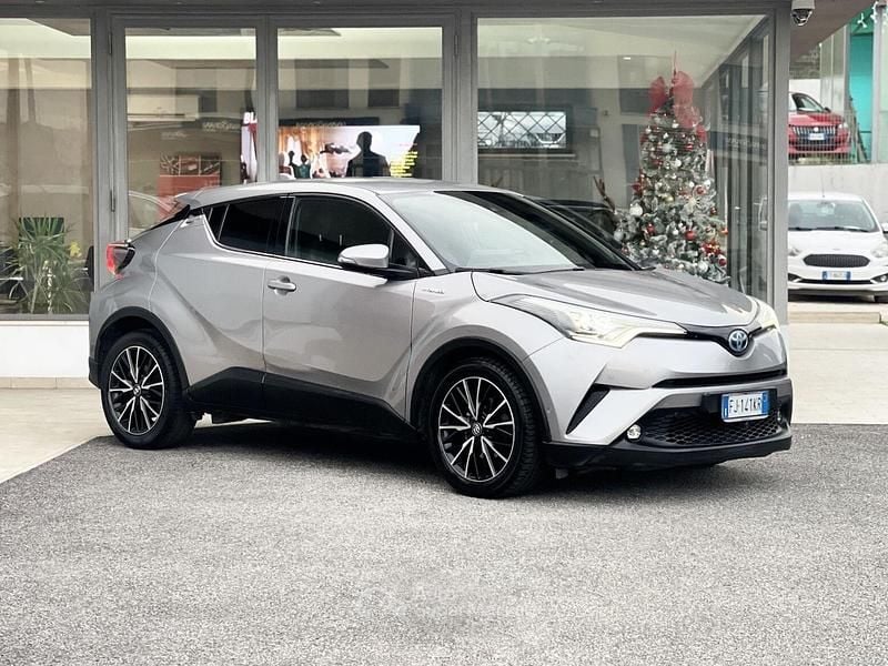 Grigio Usata 2017 Toyota C-HR SUV | 14.700 € (Buon prezzo) - Immagine 1/4