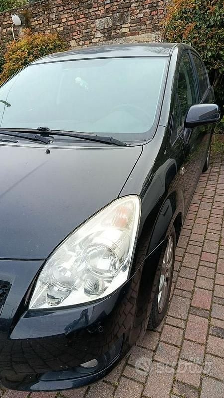 Usata Toyota Corolla Verso 2009 Monovolume