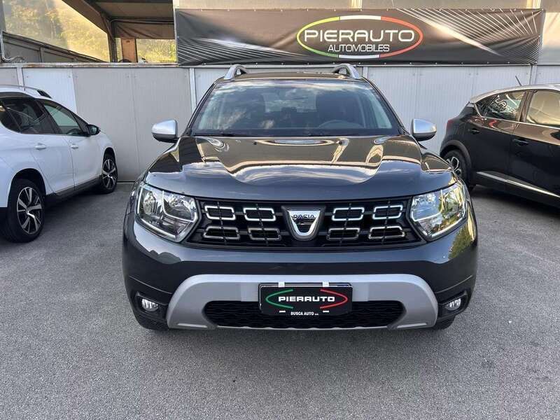 Grigio Usata 2020 Dacia Duster Prestige SUV | 13.700 € (Buon prezzo) - Immagine 1/4