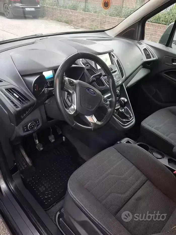 Usata Ford Tourneo Connect 120 CV (88 kW) 2016 Grigio Monovolume
