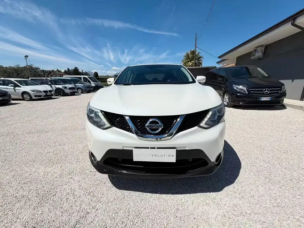 Usata Nissan Qashqai 110 CV (80 kW) 2015 Bianco SUV
