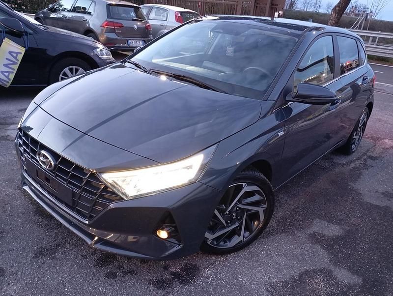 Usata Hyundai i20 101 CV (74 kW) 2023 Grigio Berlina