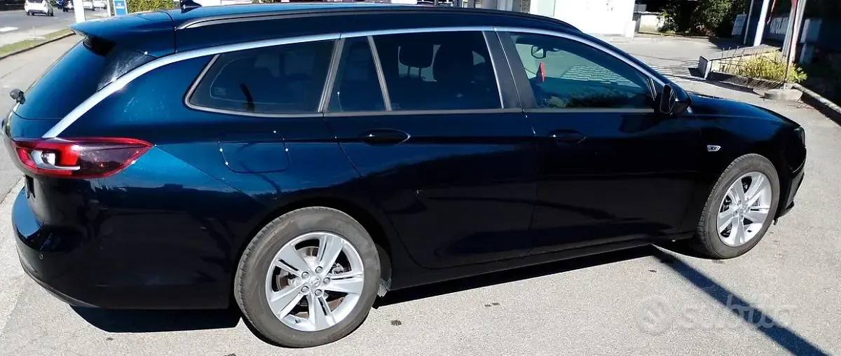 Usata Opel Insignia 122 CV (89 kW) 2021 Blu Berlina