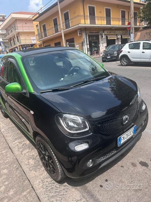 Usata Smart ForFour Electric Drive 41 kW (56 CV) 2018 Nero Utilitaria