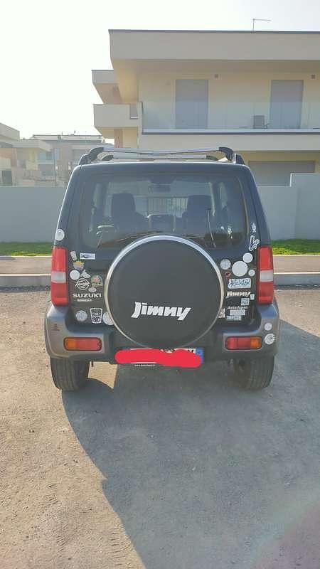 Usata Suzuki Jimny 86 CV (63 kW) 2016 Nero SUV