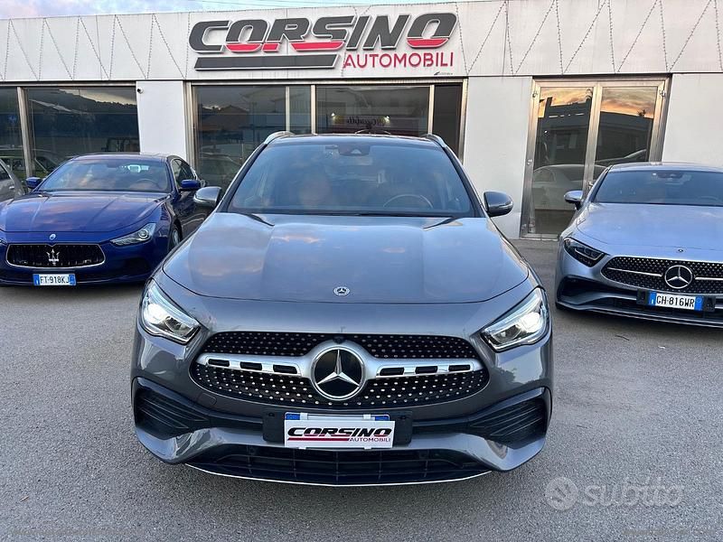 Usata Mercedes GLA200 Premium 149 CV (109 kW) 2021 Grigio SUV