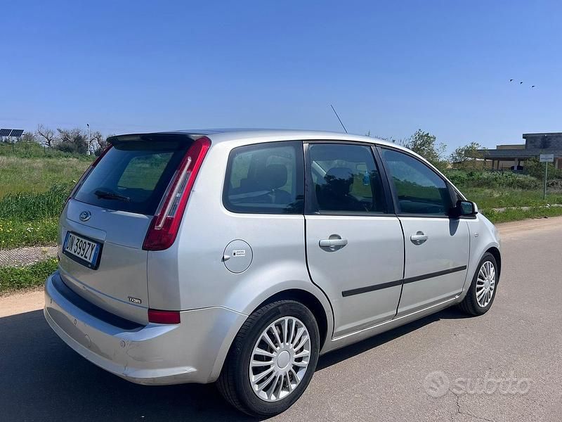 Begagnad Ford C-MAX 109 HK (80 kW) 2008 Grå Minibuss