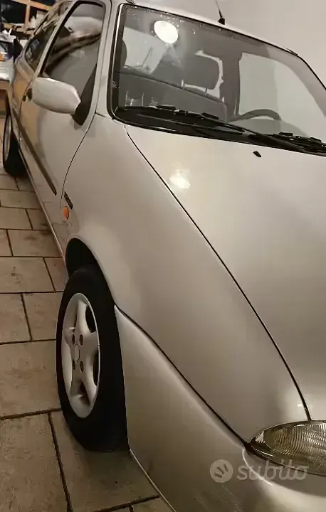 Usata Ford Fiesta 75 CV (55 kW) 1997 Grigio Utilitaria
