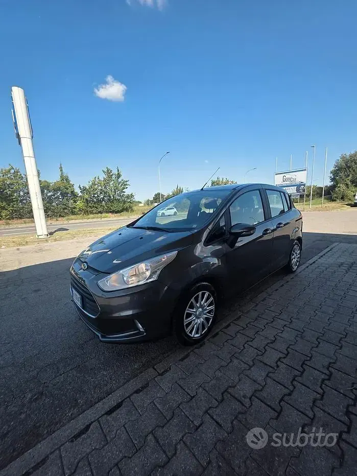 Usata Ford B-MAX Business Edition 87 CV (63 kW) 2018 Blu Monovolume