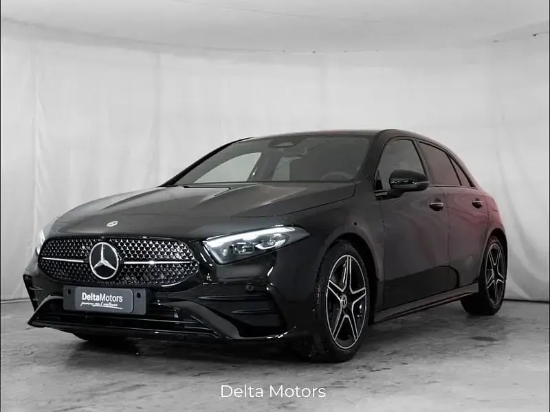 Nuova Mercedes A180 AMG line 116 CV (85 kW) 2026 Nero Berlina