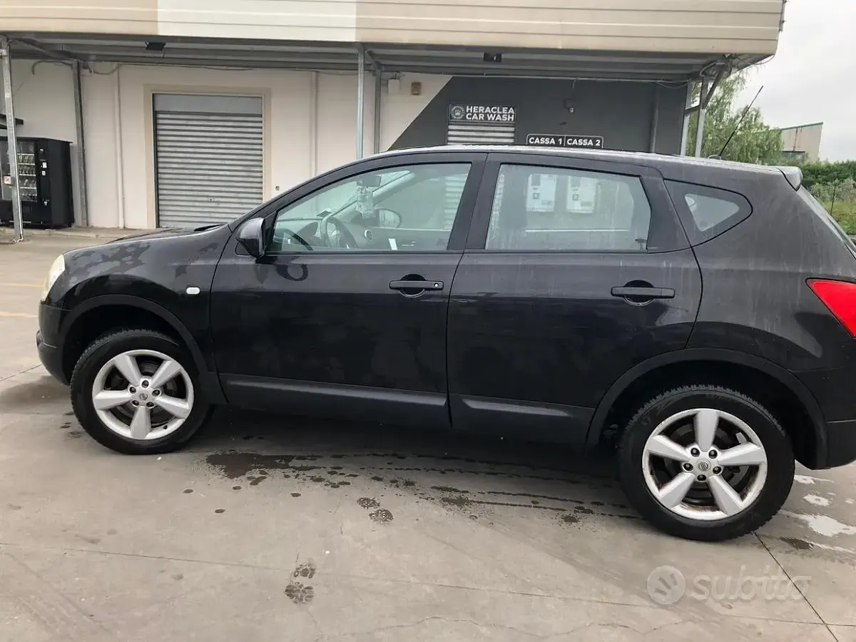 Usata Nissan Qashqai 106 CV (77 kW) 2010 Nero SUV