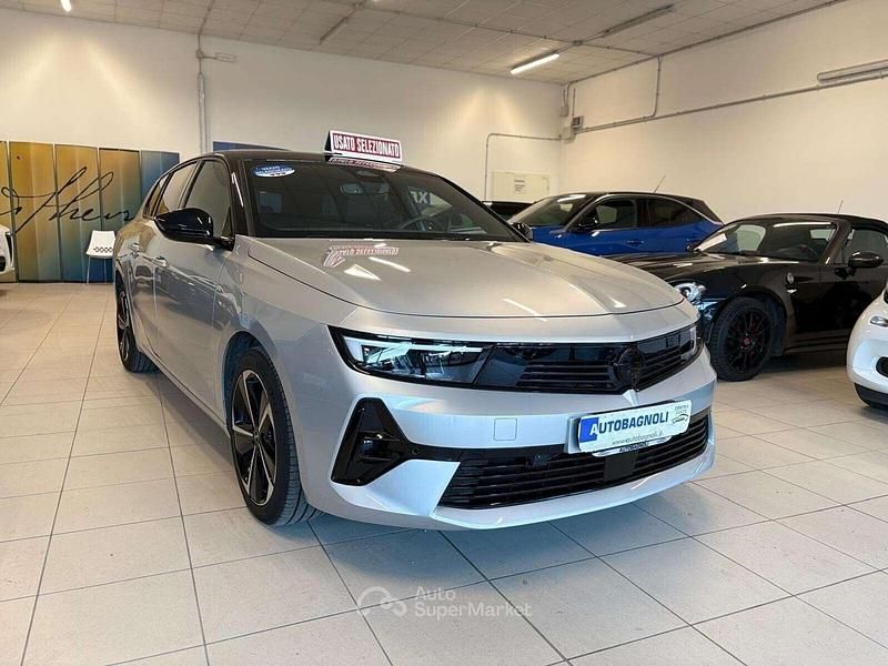 Usata Opel Astra 131 CV (96 kW) 2025 Argento Station wagon