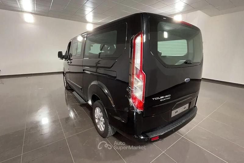 Usata Ford Tourneo Custom 105 CV (77 kW) 2023 Nero Furgone