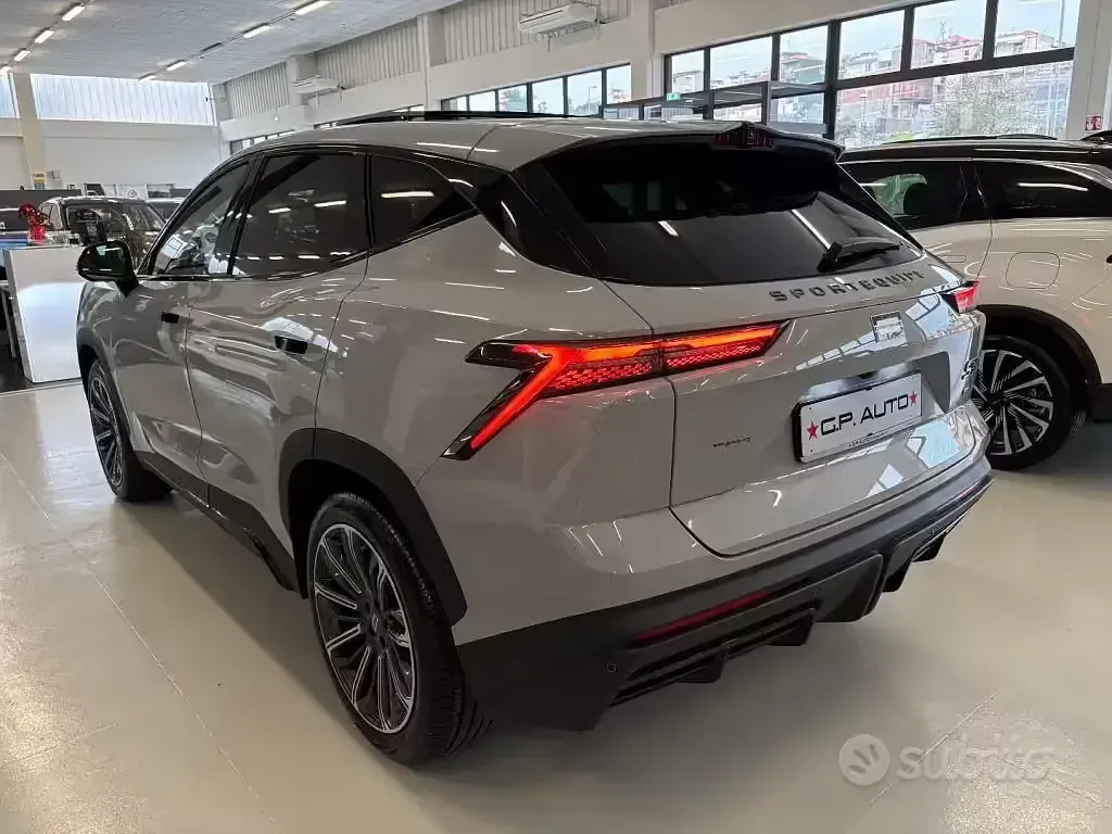 Nuova Sportequipe S6 GT 186 CV (136 kW) 2026 Grigio SUV