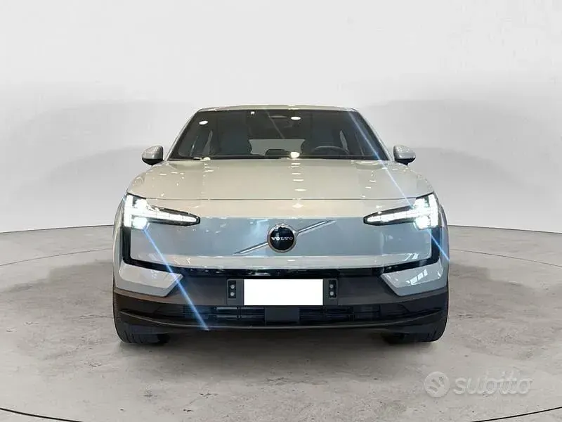 Usata Volvo EX30 Core 200 kW (272 CV) 2024 Grigio SUV