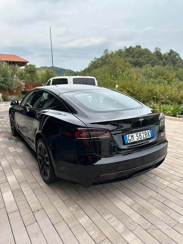 Usata Tesla Model S Plaid 759 kW (1033 CV) 2023 Nero Utilitaria