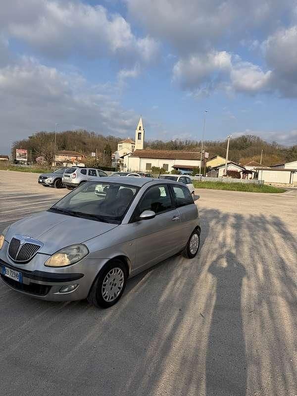 Usata Lancia Ypsilon 69 CV (50 kW) 2007 Utilitaria