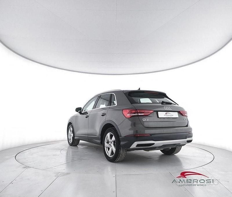 Begagnad Audi Q3 Advanced Plus 150 HK (110 kW) 2019 Grön SUV