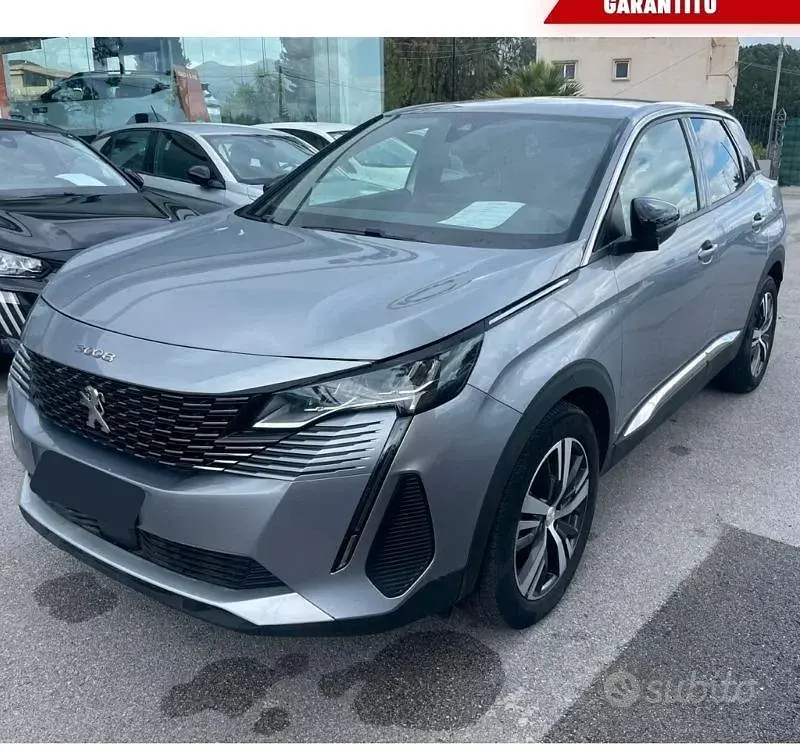 Usata Peugeot 3008 Allure 131 CV (96 kW) 2024 Bluazzurro SUV