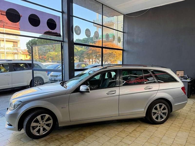 Usata Mercedes C200 Avantgarde 136 CV (100 kW) 2011 Argento Station wagon