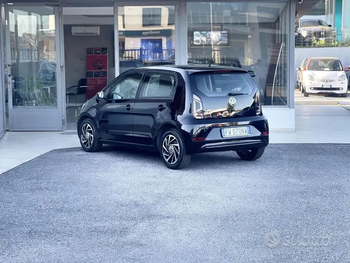 Usata VW up! 60 CV (44 kW) 2019 Nero Utilitaria