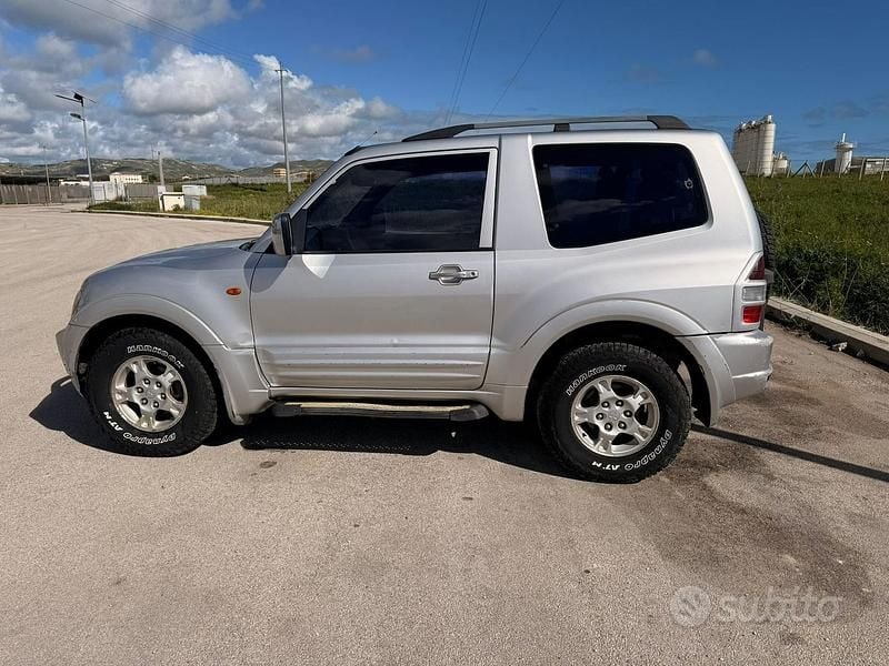 Usata Mitsubishi Pajero 160 CV (117 kW) 2002 SUV