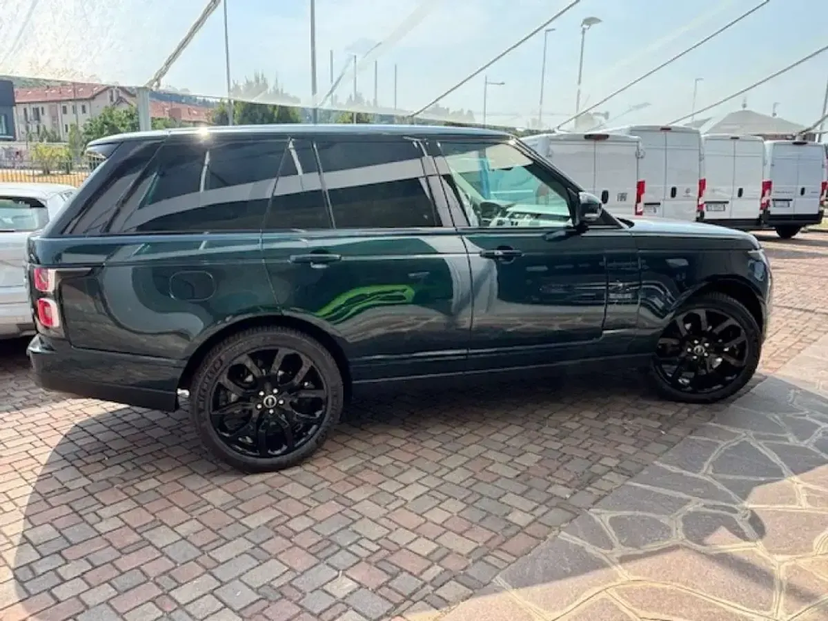 Usata Land Rover Range Rover Vogue 249 CV (183 kW) 2018 Verde SUV