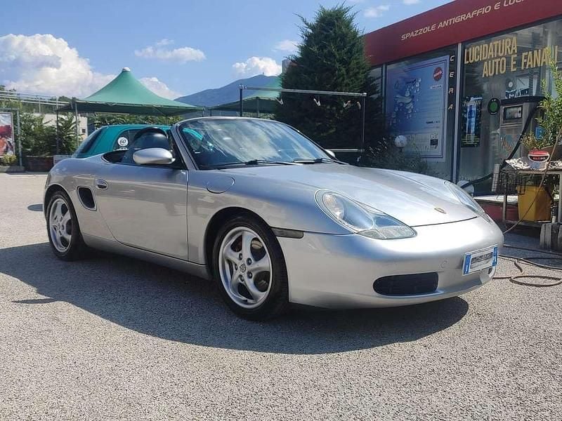 Usata Porsche Boxster 220 CV (161 kW) 2000 Argento Cabrio