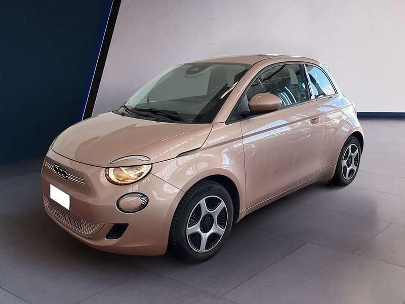 Usata Fiat 500e Passion 86 kW (118 CV) 2021 Other Utilitaria